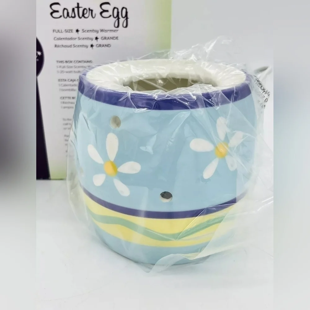 Scentsy Rare Retired Easter Egg Plug in Light up Wax WARMER New open box